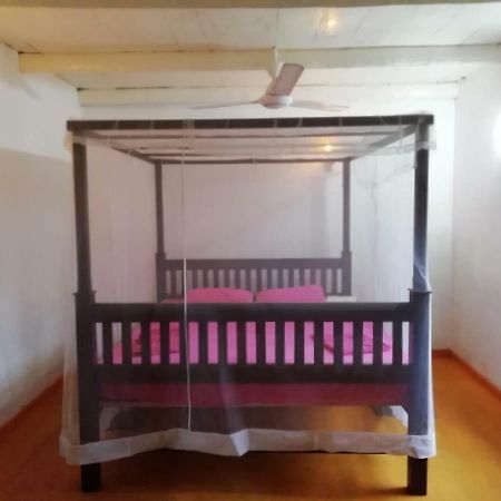 The Colonial Villa 미디가마 이스트 외부 사진
